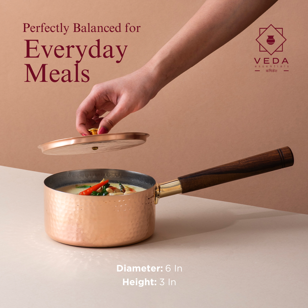 Traditional Copper Sauce Pan with Tin Coating, Lid & Insulated Handle (तांबा का सॉस पैन)